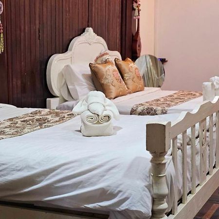 The Antique Riverside Resort Ban Pong  Esterno foto