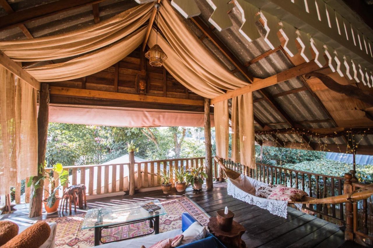 The Antique Riverside Resort Ban Pong  Esterno foto