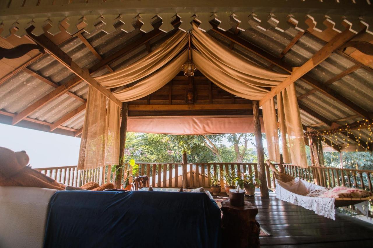 The Antique Riverside Resort Ban Pong  Esterno foto