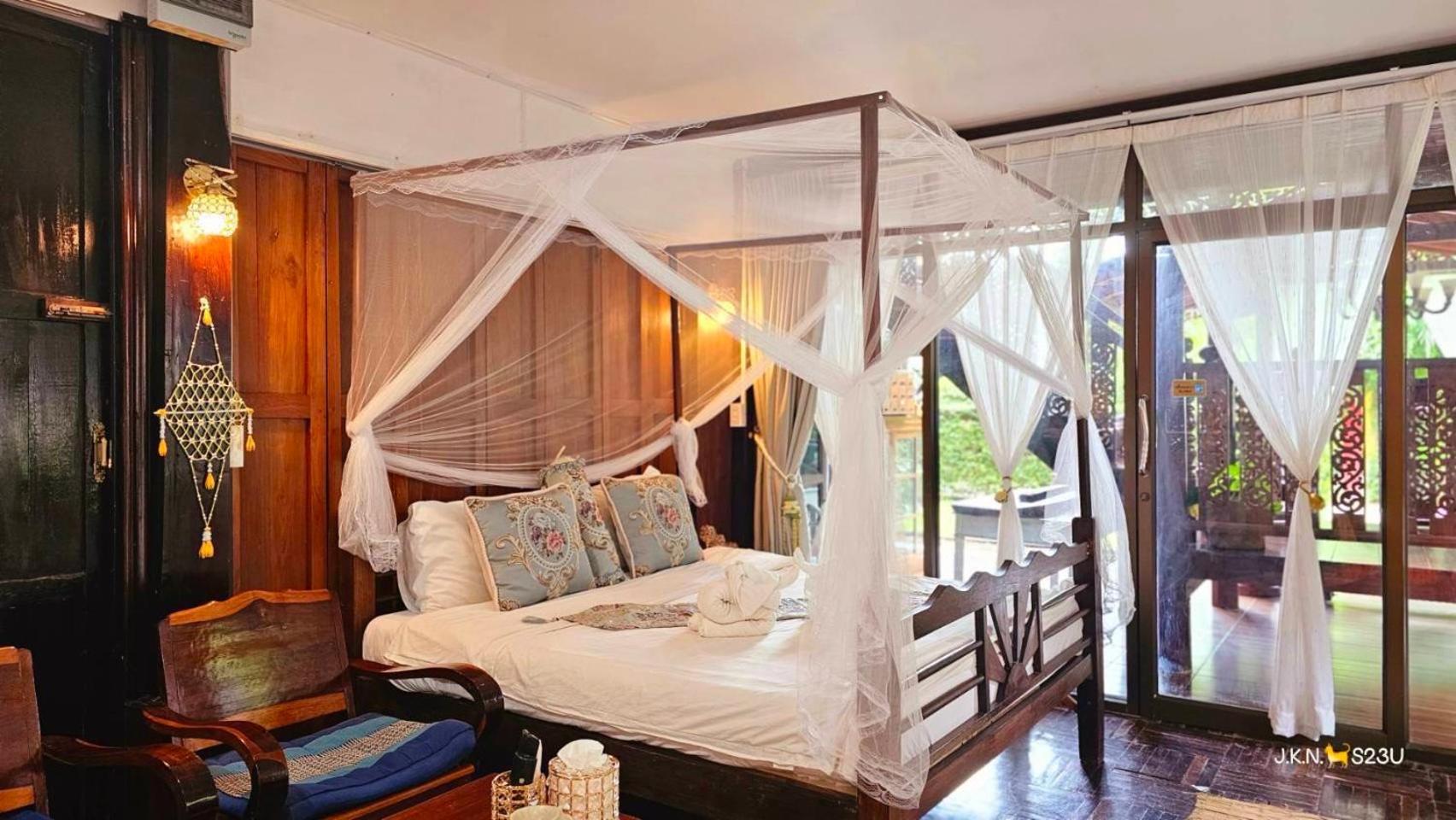 The Antique Riverside Resort Ban Pong  Esterno foto
