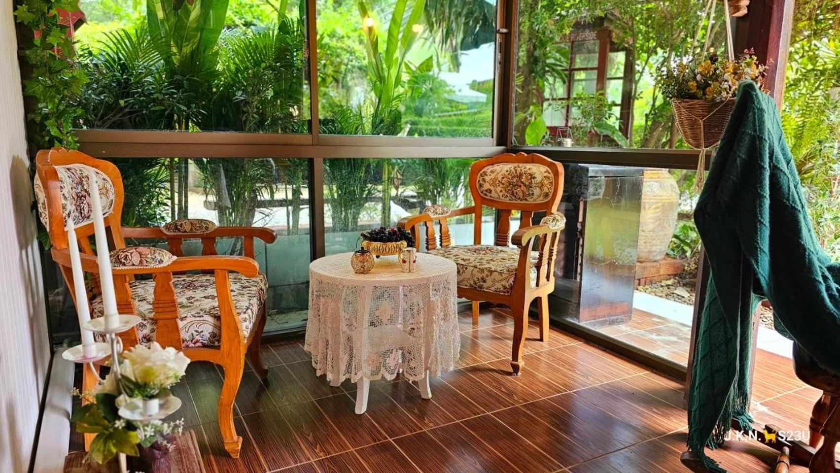 The Antique Riverside Resort Ban Pong  Esterno foto