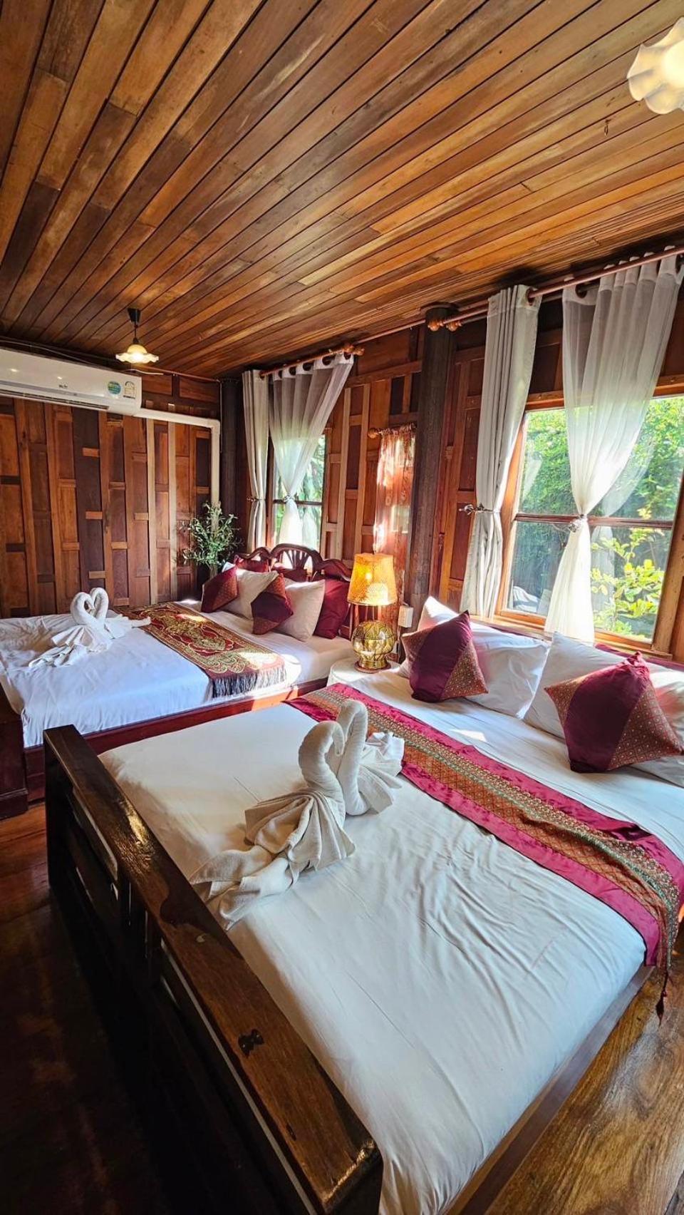 The Antique Riverside Resort Ban Pong  Esterno foto